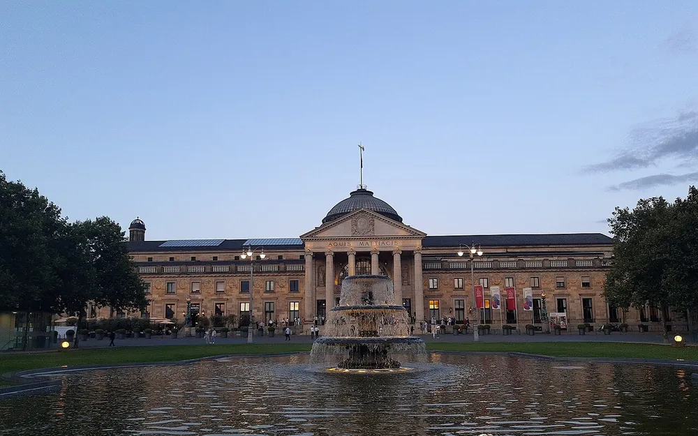Wiesbaden – Kurhaus mit Bowling Green